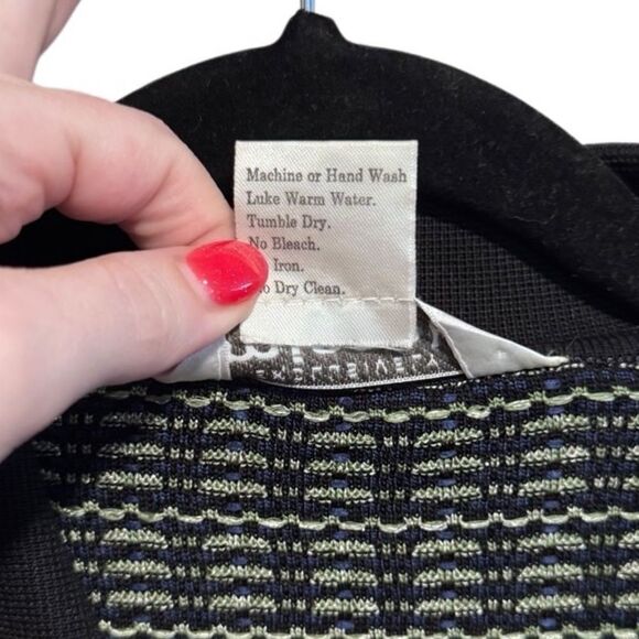 MISOOK- 2 Piece Matching Tank Sweater Set Black Blue Metallic, Size L Petite - Picture 13 of 14